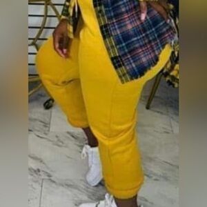 Zenana mustard yellow Joggers. Cuffed ankle. Medium. NWT